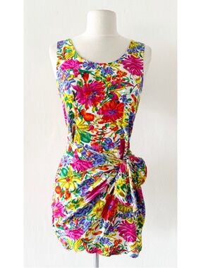 Vintage 90s Elisse Jr Vibrant Floral Tropical Print Mini Dress